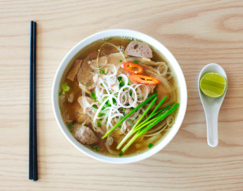 Spécialité d'Hanoi Soupe pho - Hanoi