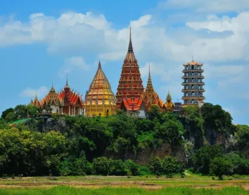 Kanchanaburi et le pont de la rivière Kwaï Kanchanaburi et le pont de la rivière Kwaï